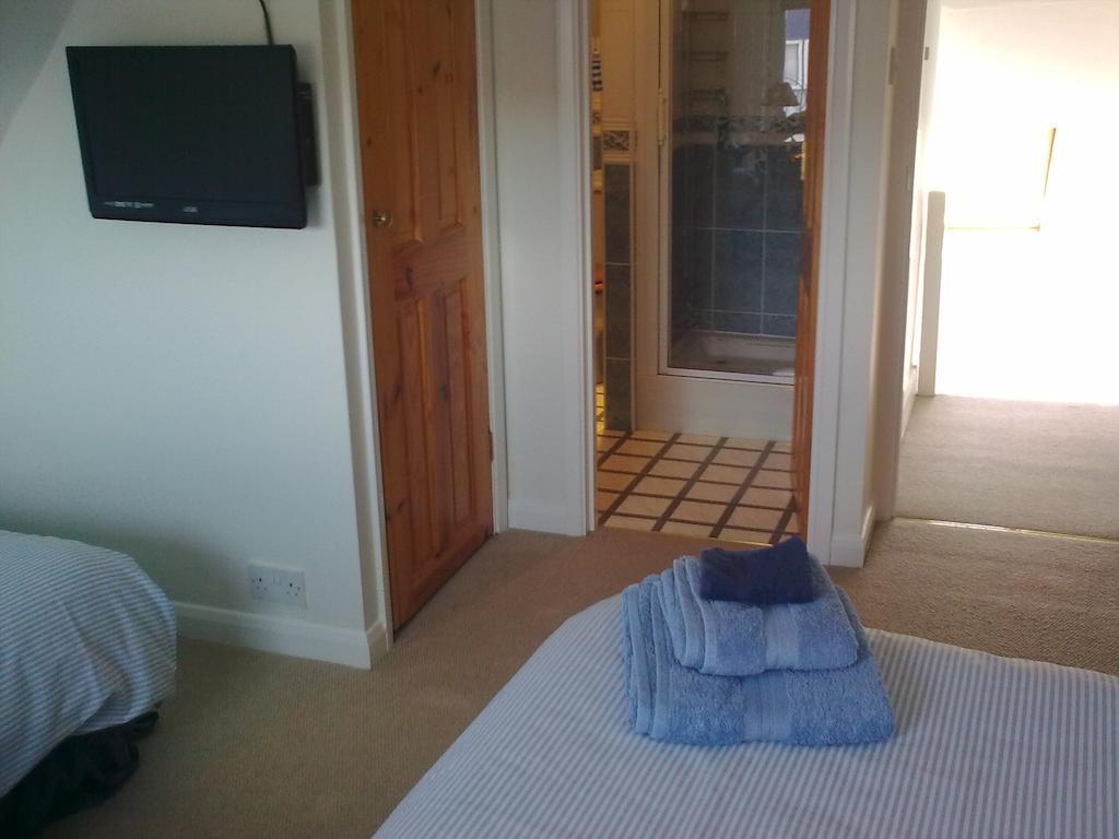 Gray'S Inn Cowes  Room photo